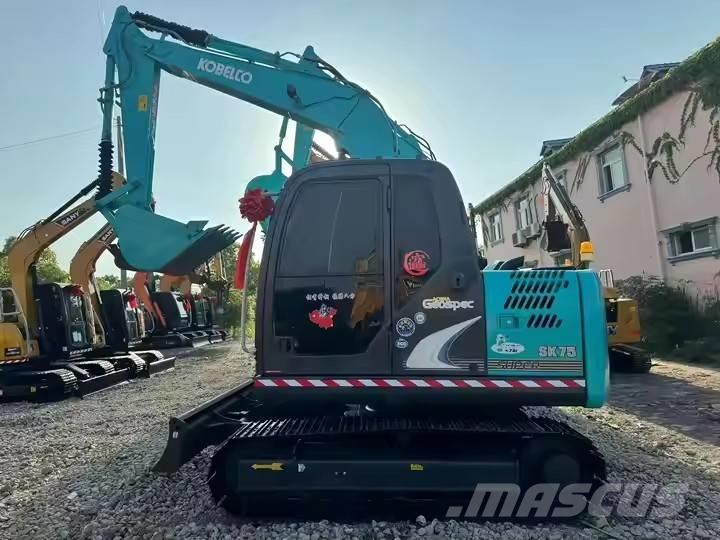 Kobelco SK 75 Koparki gąsienicowe