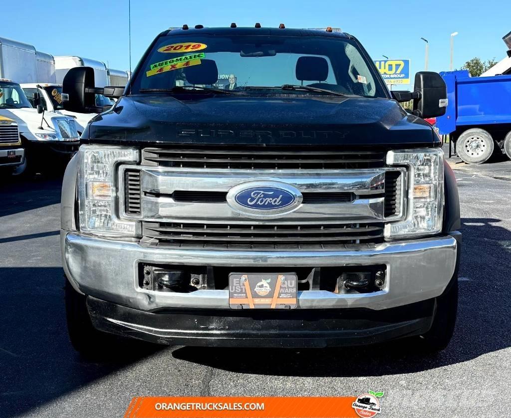 Ford 2019 FORD F-550 Samochody ratownicze pomocy drogowej