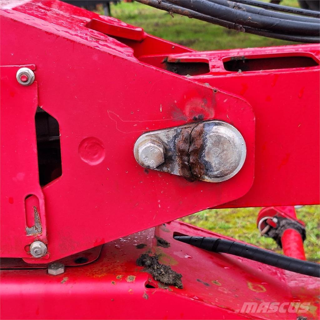 JF R 1405 S Ciągnikowe żniwiarki pokosowe