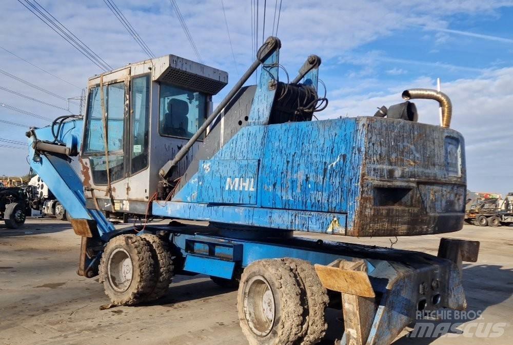 Fuchs 331 Koparki przeładunkowe