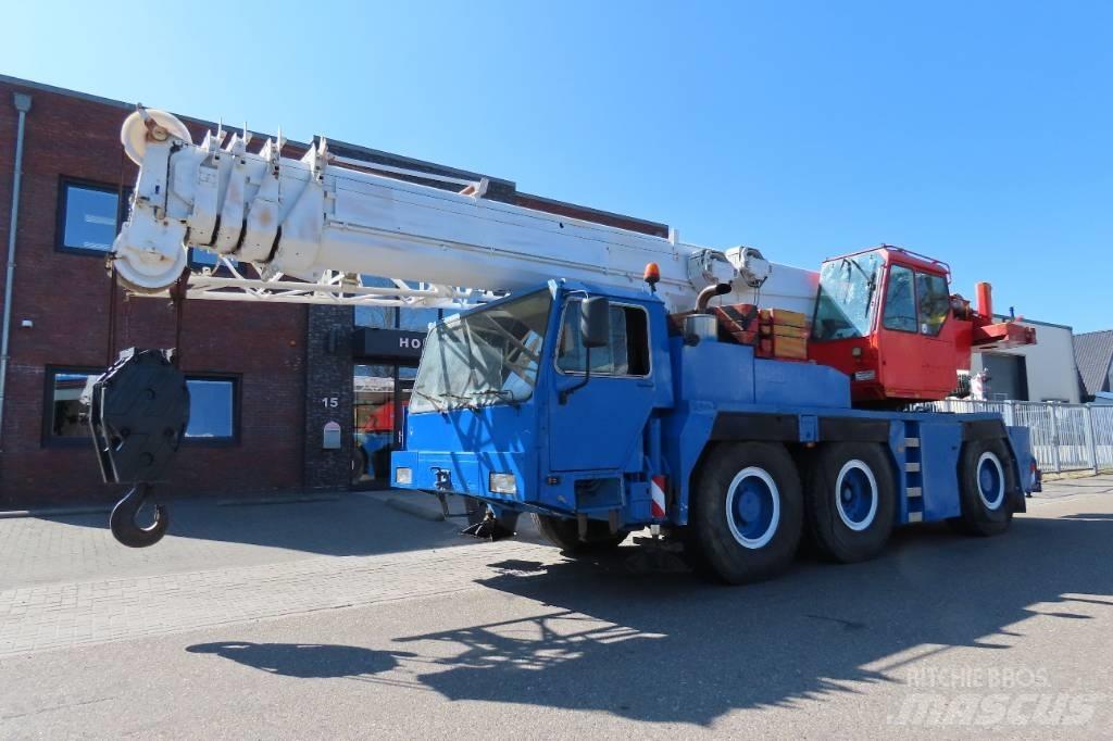 Liebherr LTM 1050-1 Żurawie szosowo-terenowe