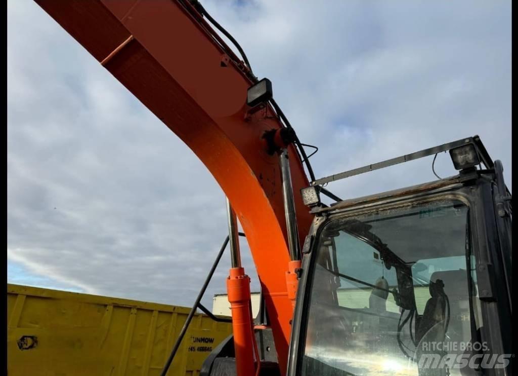 Hitachi 130 LCN Koparki gąsienicowe