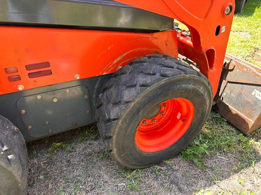 Kubota SSV 75 Ładowarki burtowe