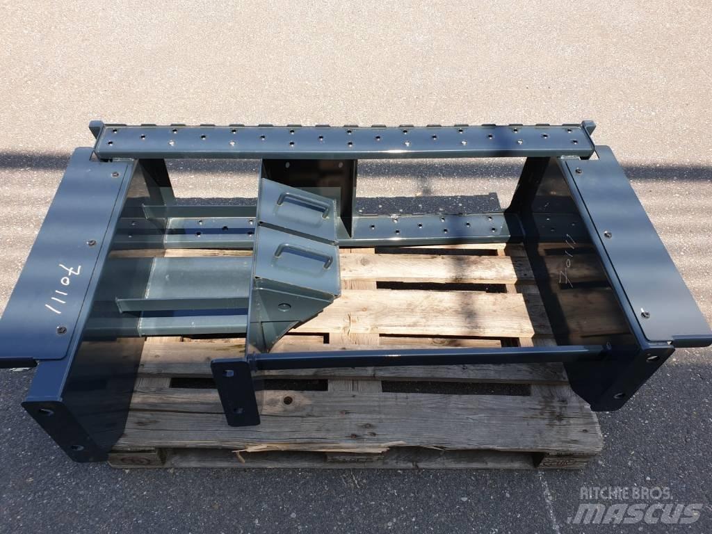 Hyundai Steps - HW140 Ramy i zawieszenie