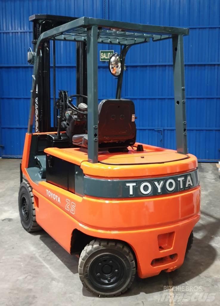 Toyota FBM 25 Wózki elektryczne