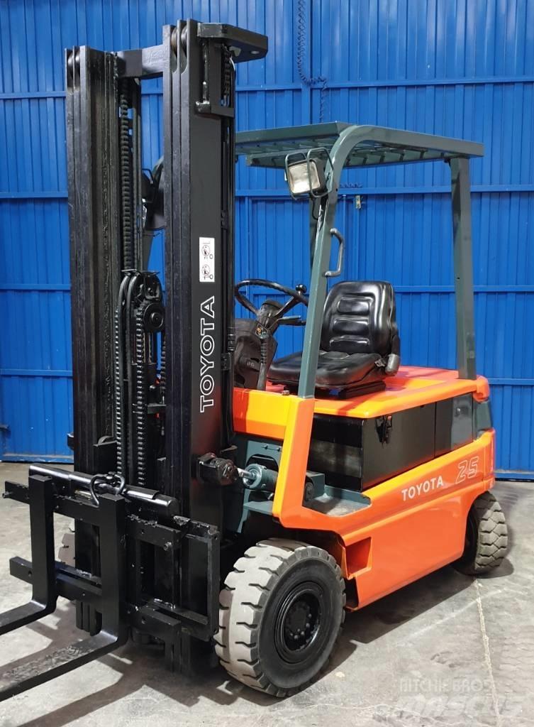Toyota FBM 25 Wózki elektryczne