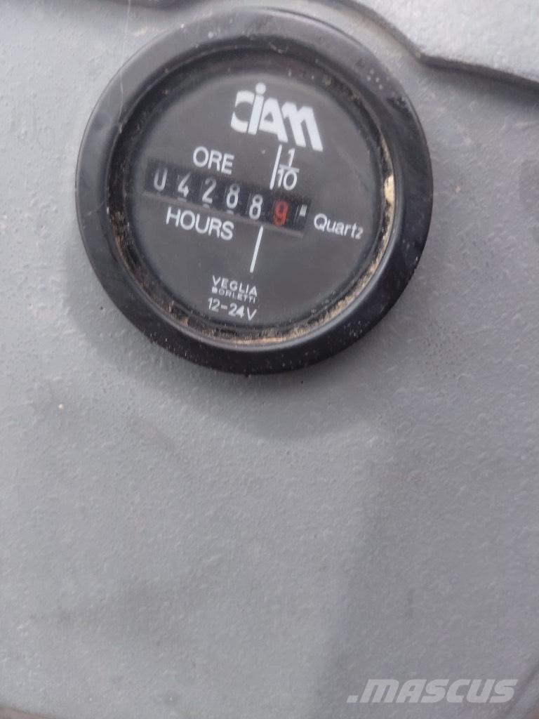 Kramer-allrad 808K Midikoparki  7t - 12t