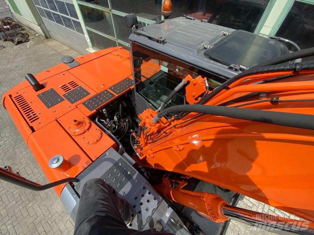 Hitachi ZX 140 W-3 Koparki kołowe