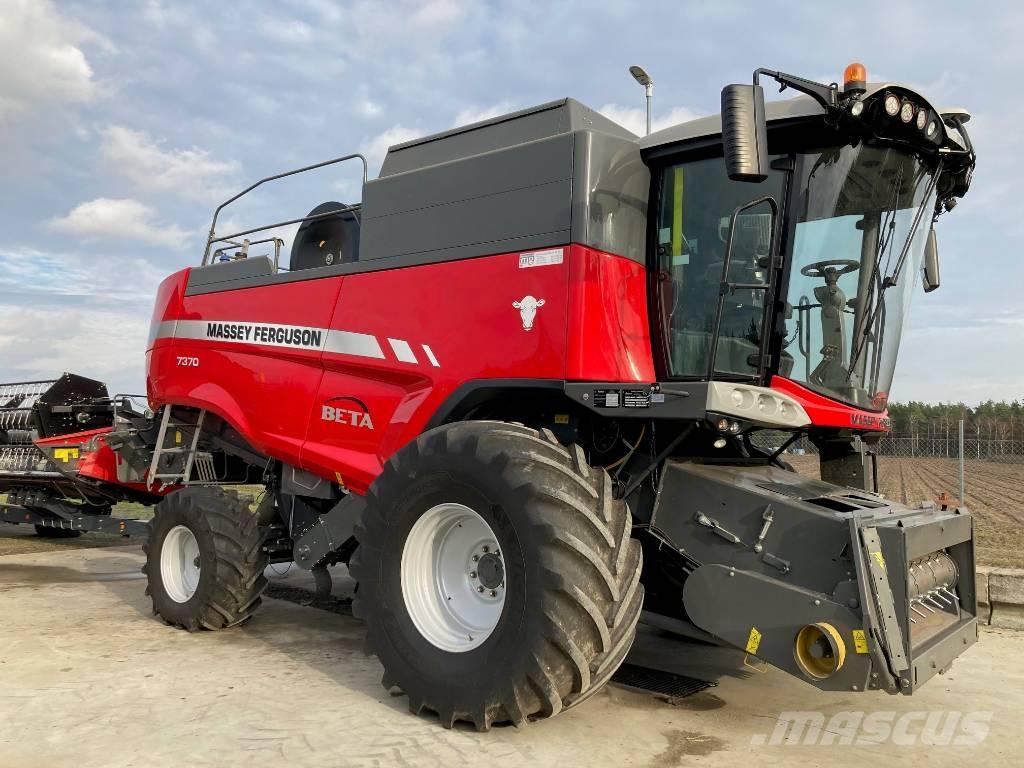 Massey Ferguson 7370 Kombajny zbożowe