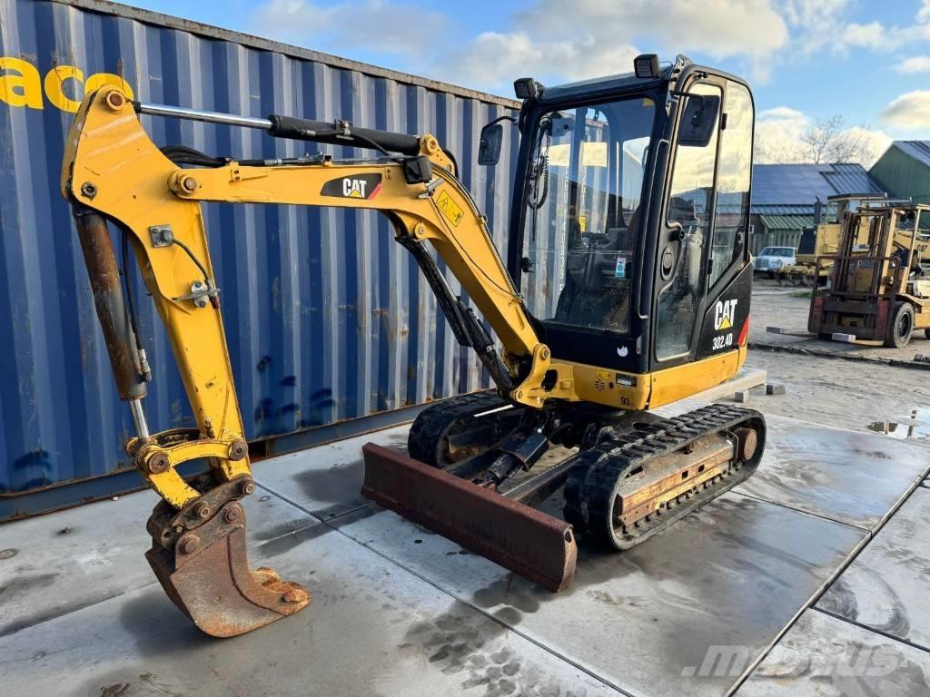 CAT 302.4 D Minikoparki
