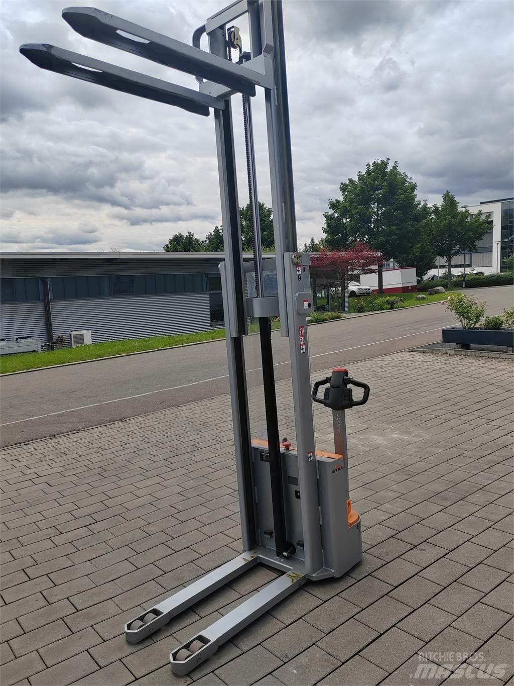 Still ECV10 Wózki widłowe unoszące z dyszlem