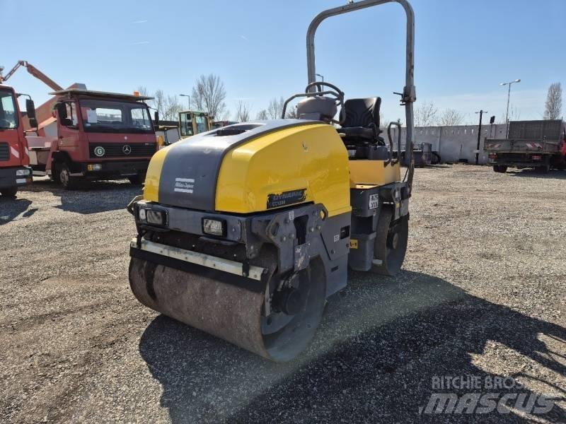 Dynapac CC1200 Walce dwubębnowe