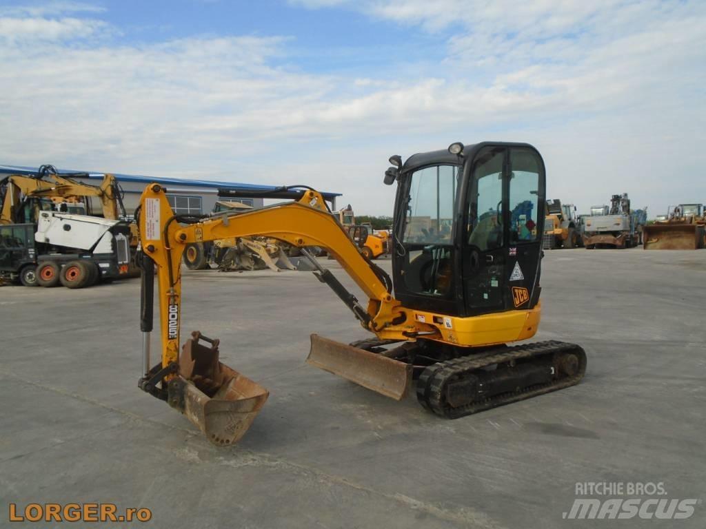 JCB 8025 ZTS Minikoparki