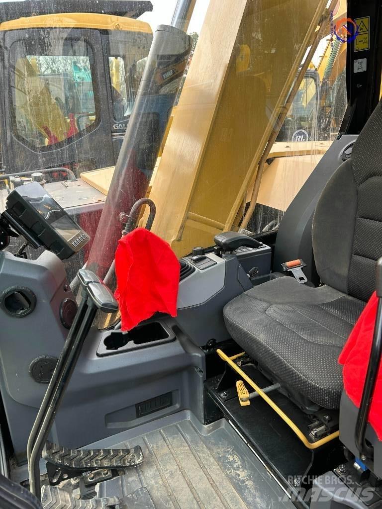 CAT 307 Minikoparki