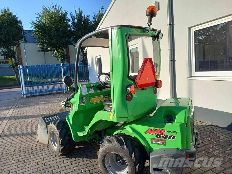 Avant 640 Ładowarki burtowe