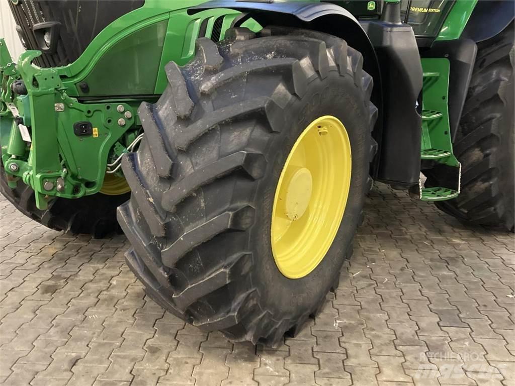 John Deere 6215R Ciągniki rolnicze