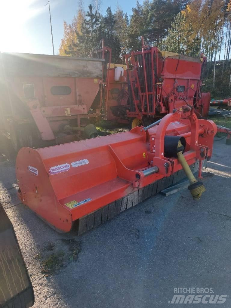 Maschio Tornado 280 Kosiarki łąkowe i wykaszarki
