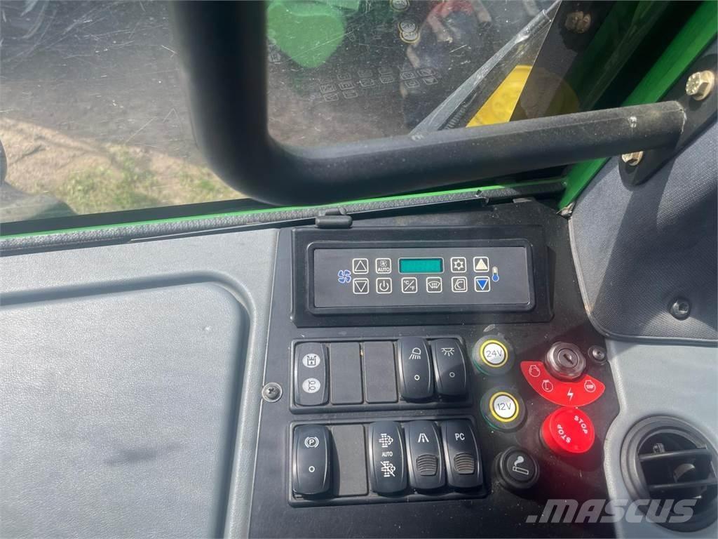 John Deere 1270 E Harwestery