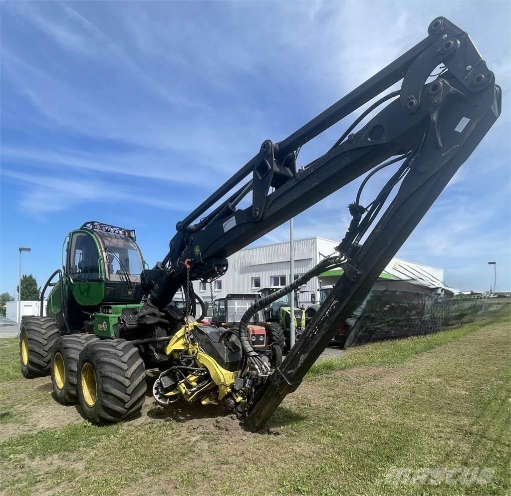 John Deere 1270 E Harwestery