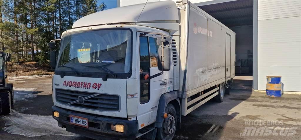 Volvo FL220 Samochody ciężarowe ze skrzynią zamkniętą