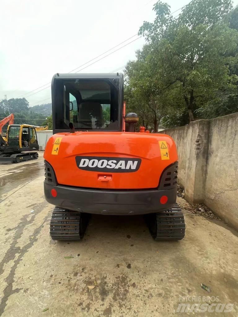 Doosan DH 60-7 Minikoparki