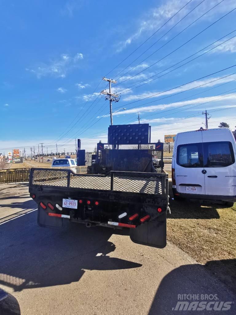 Ford F 550 XLT Ciężarówki typu Platforma / Skrzynia