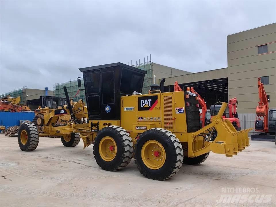 CAT 140 H Równiarki