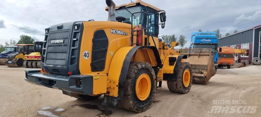 Hyundai HL 960 Ładowarki kołowe
