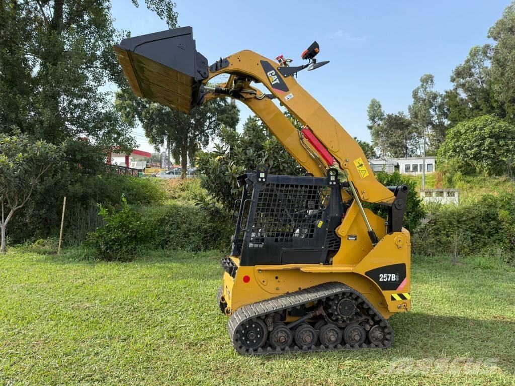 CAT 257 B Ładowarki gąsienicowe