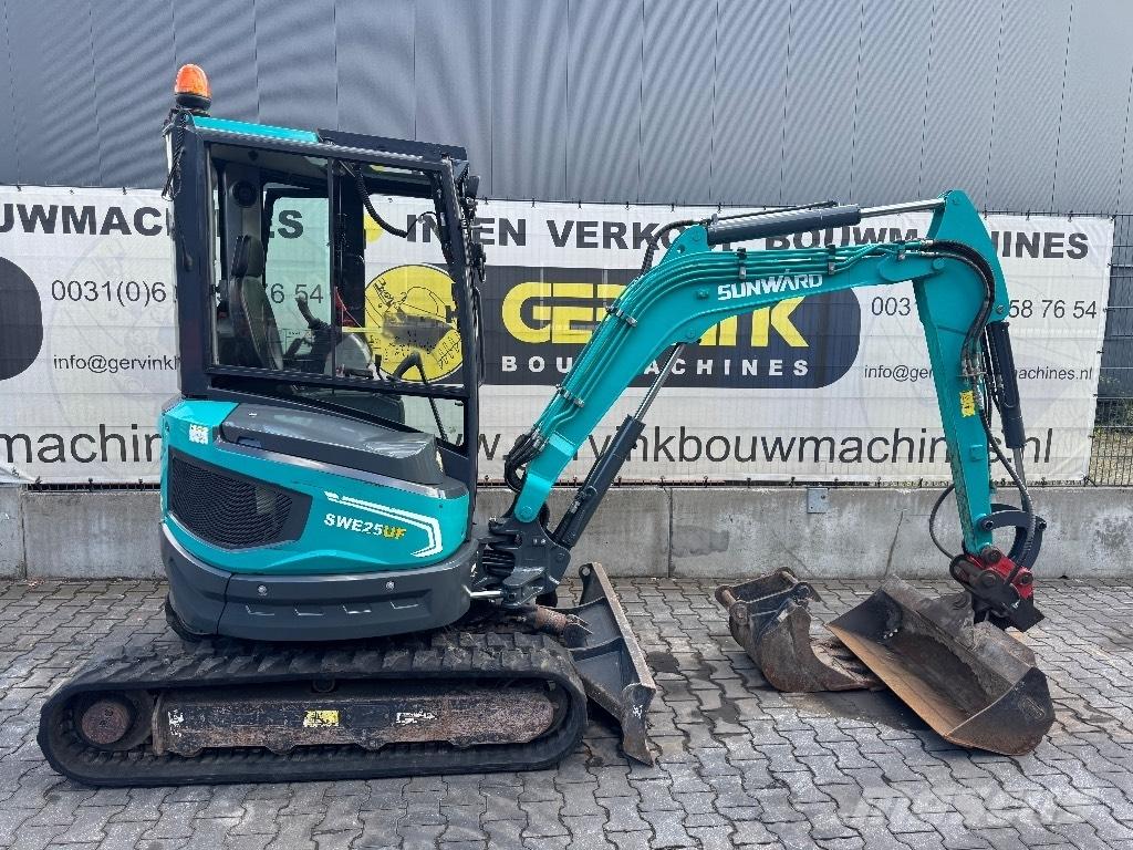 Sunward SWE 25 UF Minikoparki
