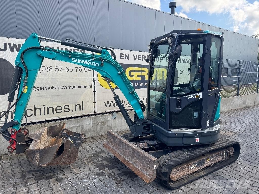 Sunward SWE 25 UF Minikoparki