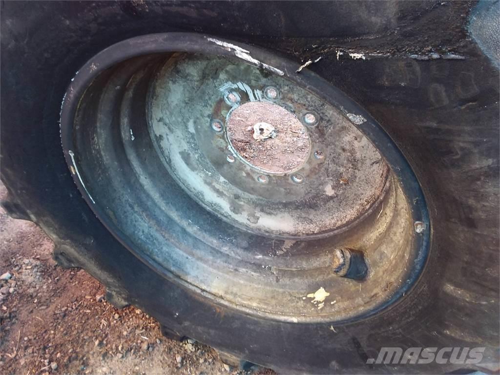  Okänt Sampo 20x28 Opony, koła i felgi