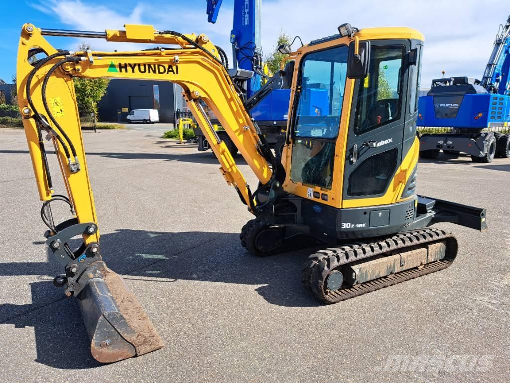 Hyundai R30 Z-9AK Minikoparki