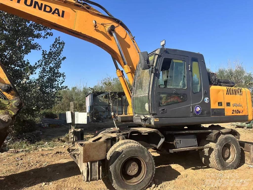 Hyundai R210W-9 Koparki kołowe