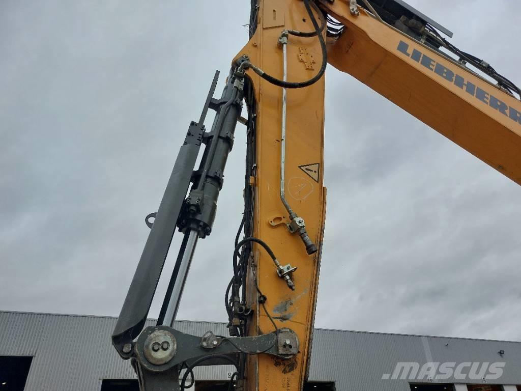 Liebherr R936LC Koparki gąsienicowe
