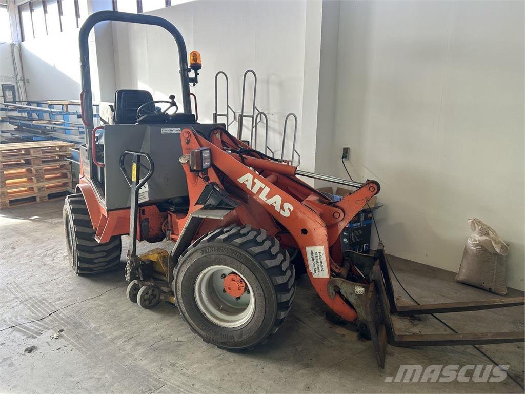 Atlas AR32E Ładowarki wielofunkcyjne