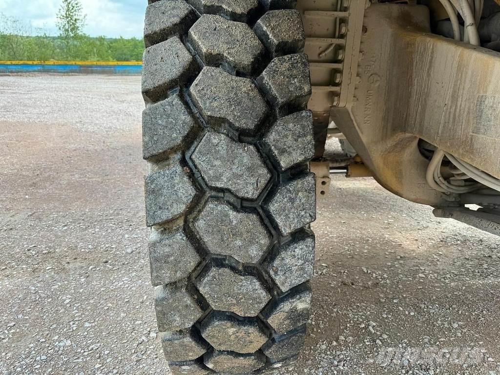 CAT 771D Wozidła kolebkowe