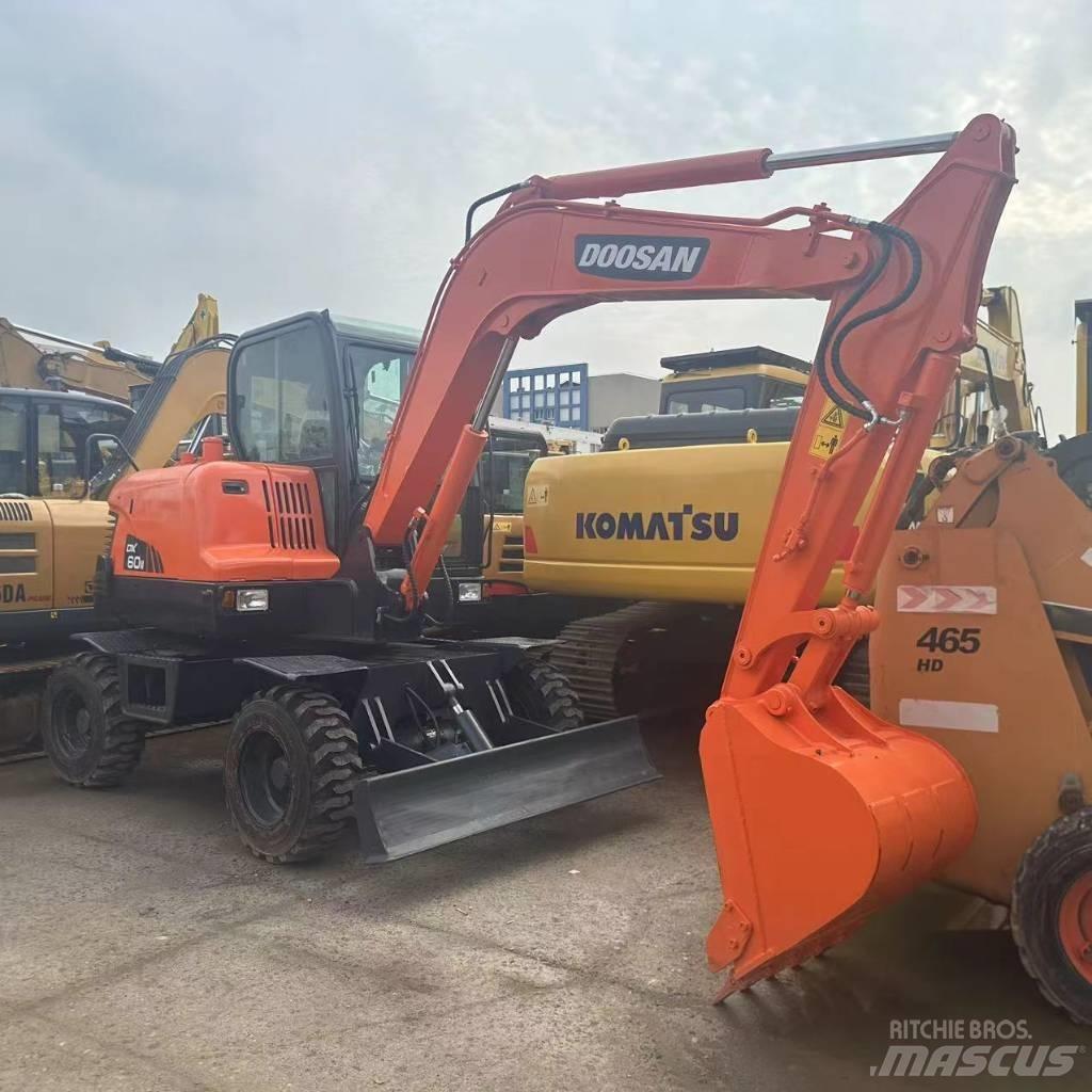 Doosan DX60W Koparki kołowe