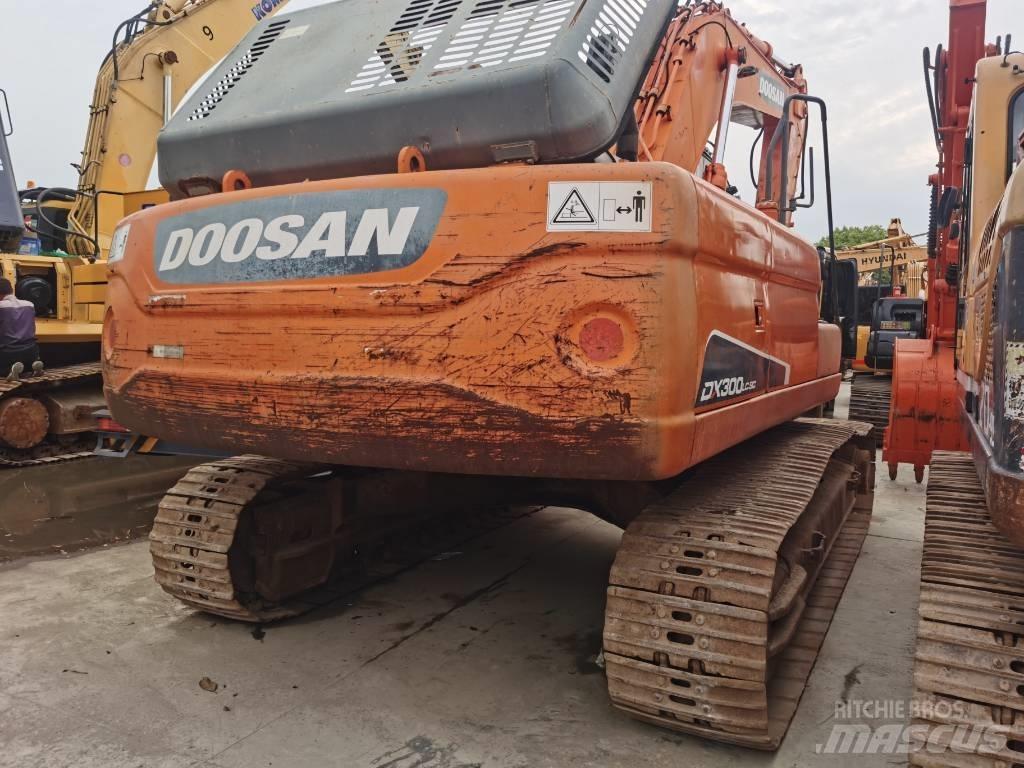 Doosan DX 300 LC Koparki gąsienicowe