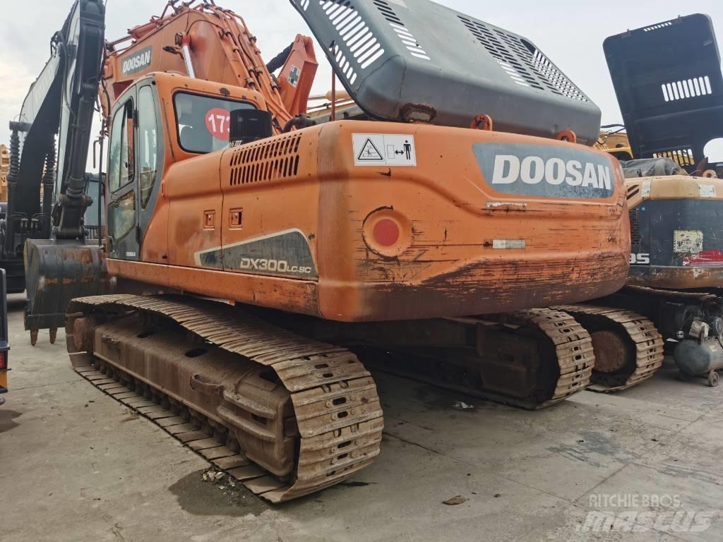 Doosan DX 300 LC Koparki gąsienicowe