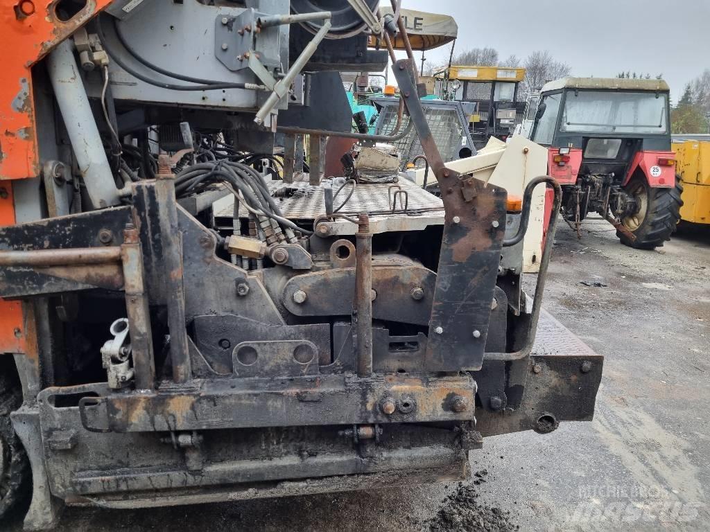 ABG Titan 8820 Rozściełacze do asfaltu