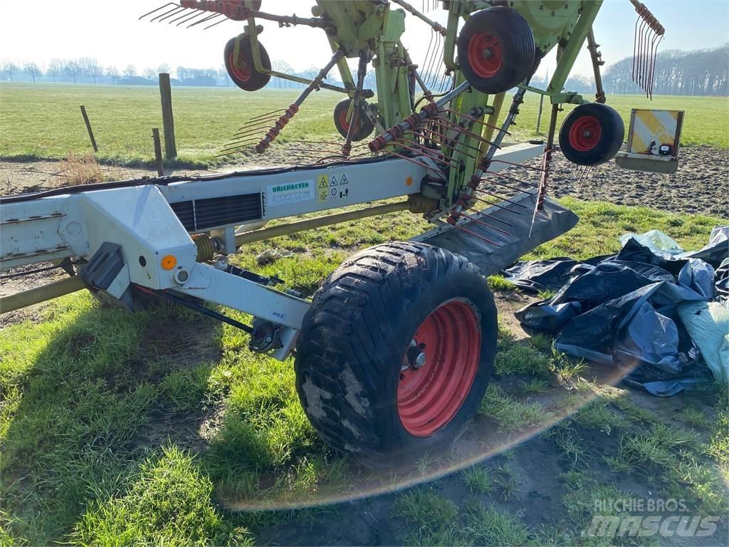 CLAAS liner 3000 Zgrabiarki i przetrząsacze