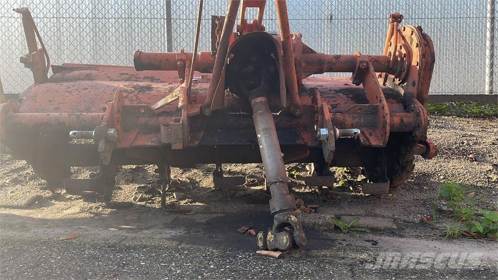  G-Frees Glebogryzarki