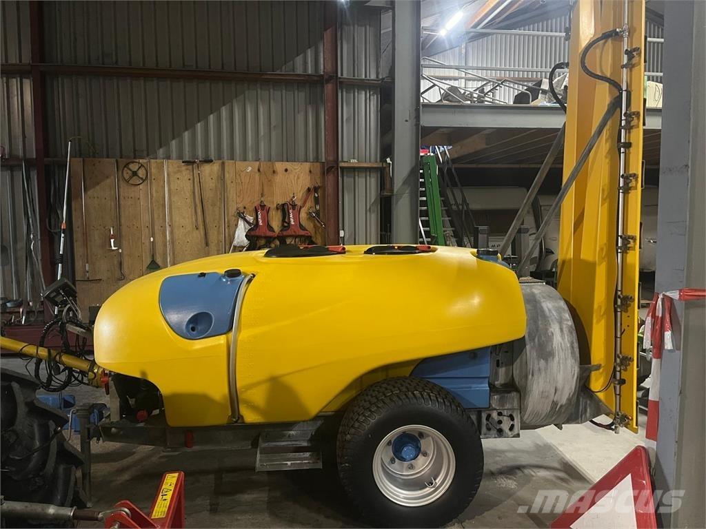  KWH Mistral 1500 Opryskiwacze zaczepiane