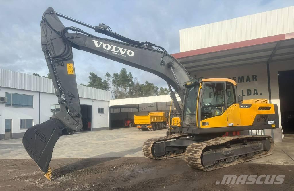 Volvo EC 220 DL Koparki gąsienicowe