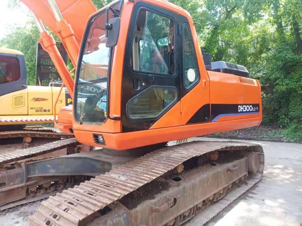 Doosan DH 300 LC-7 Koparki gąsienicowe