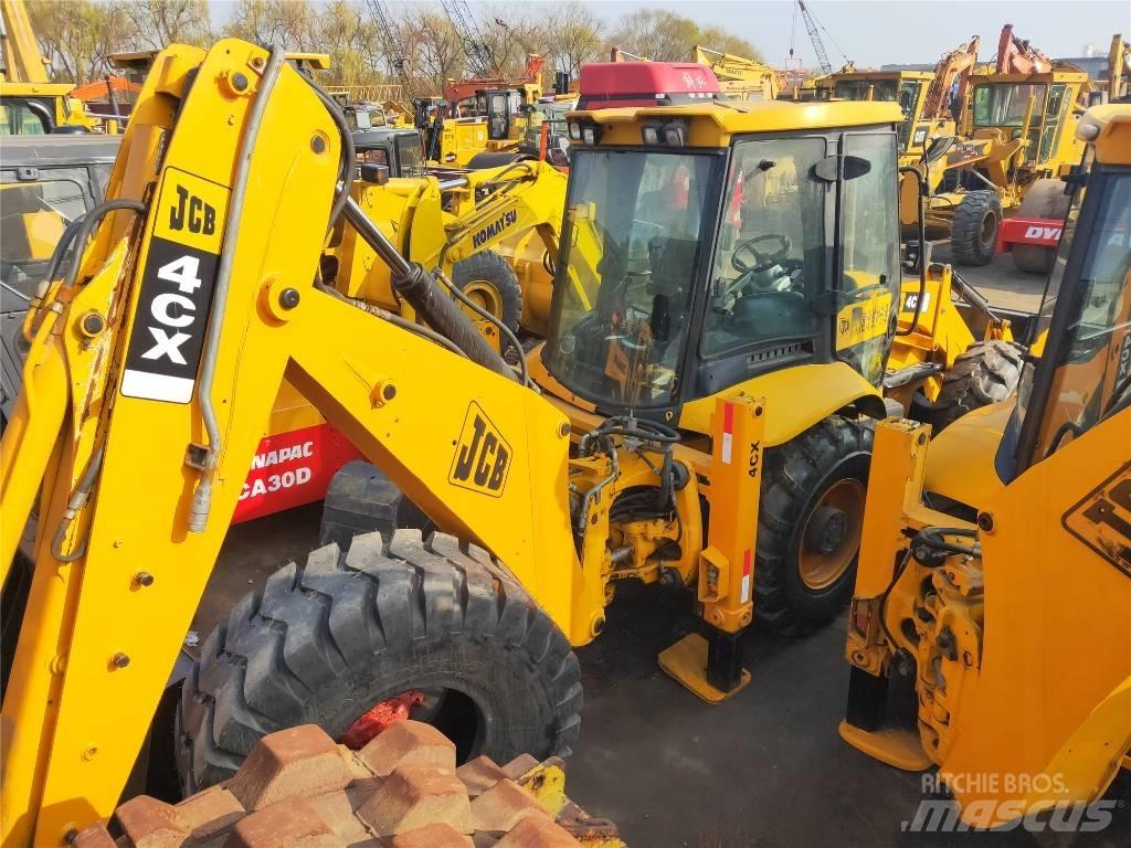 JCB 4CX Koparko-ładowarki