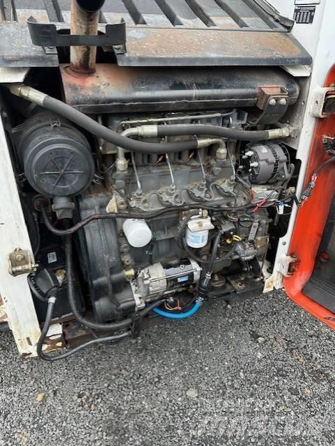 Bobcat 864 H Ładowarki burtowe