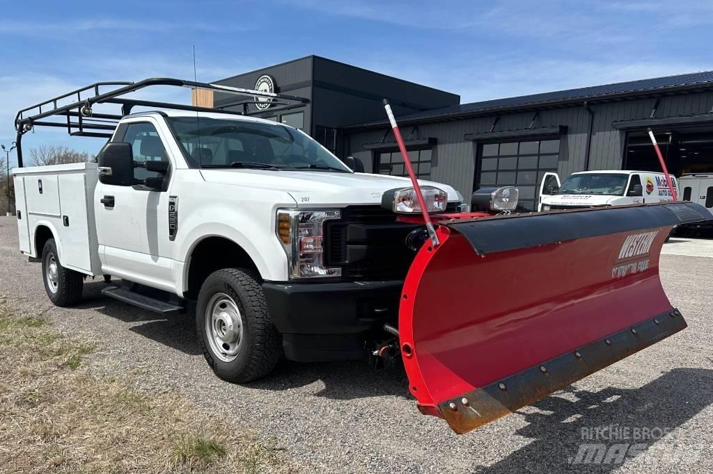 Ford F 250 XL SD Pick-upy / Pojazdy z otwieranymi burtami