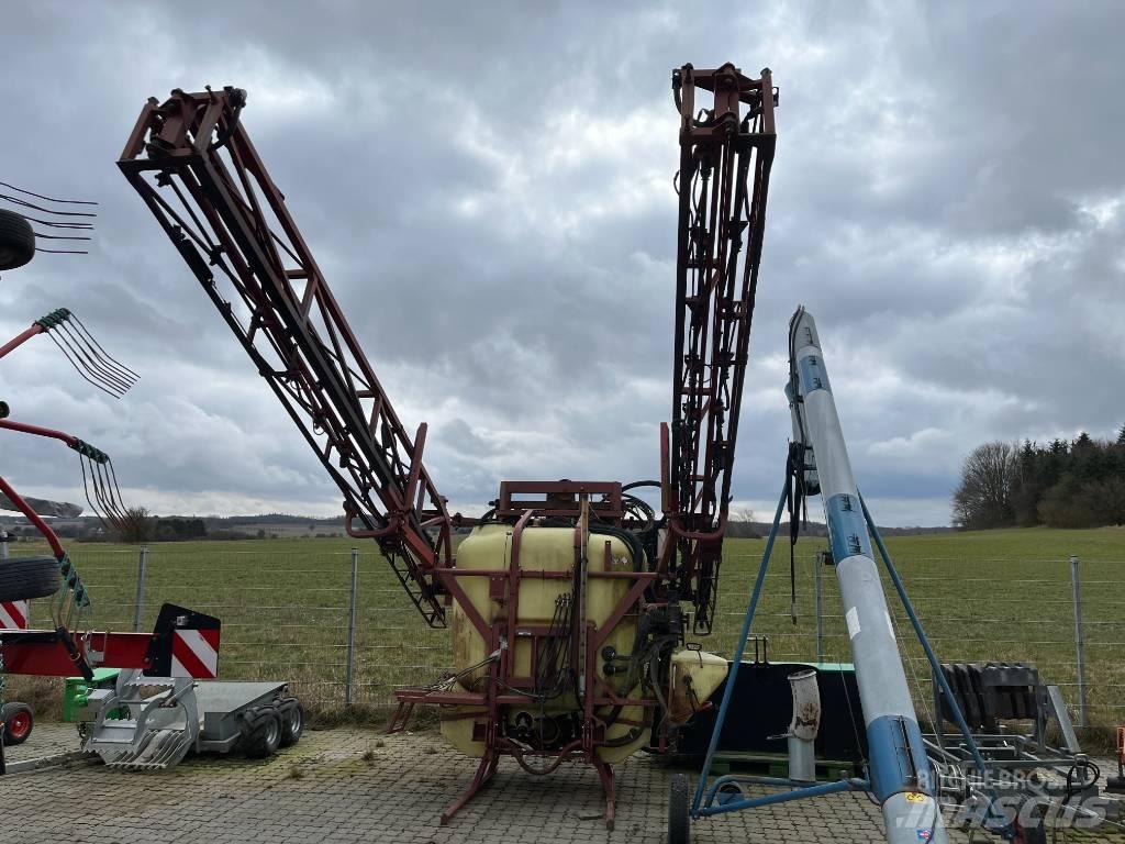 Hardi Mega 1200 Zamontowane opryskiwacze